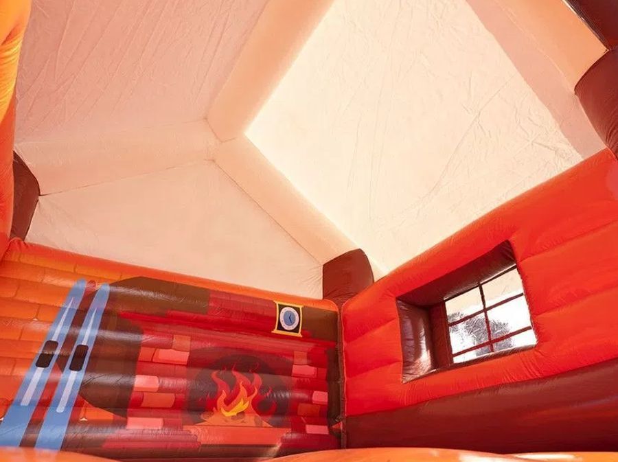 Springkussen Chalet (overdekt)