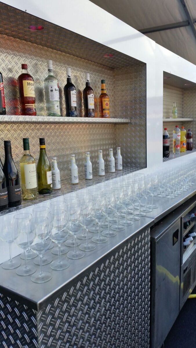 Designbar met LED achterwand