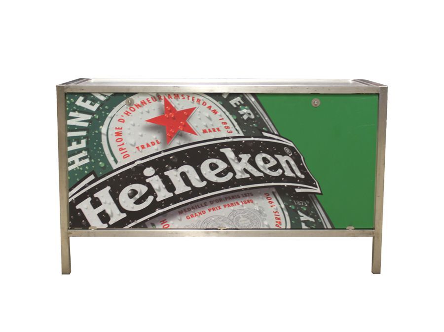 Uitgiftebar met reclame