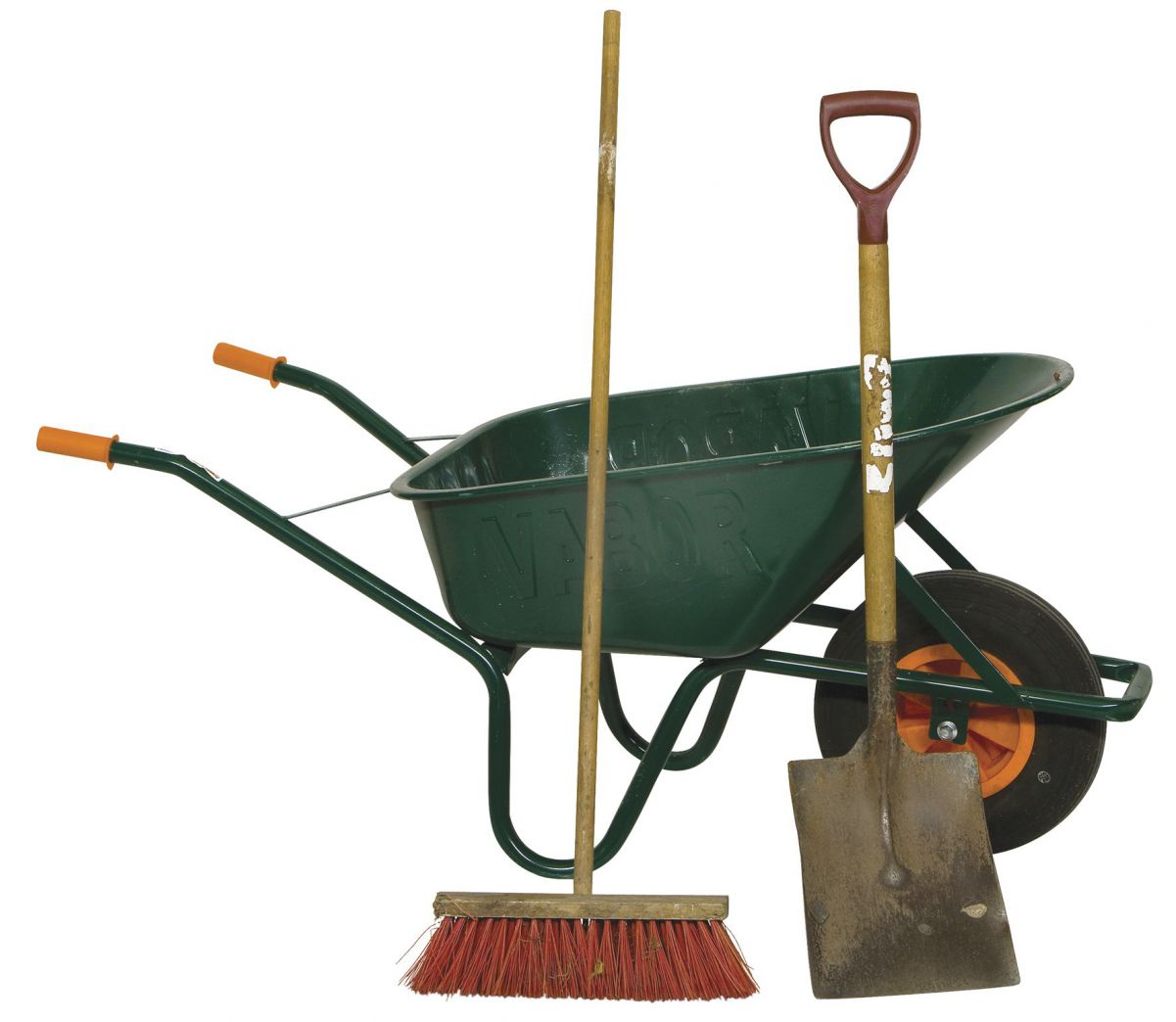Kruiwagen, schep en bezem